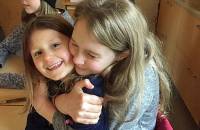 1. Februar: ... kuscheln! (Foto: Evelyn Simson)