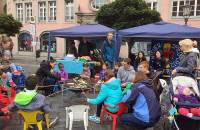 24. Juni: Spielmeile. Wie in jedem Jahr ein gemeinsamer Stand mit dem Abenteuerspielplatz Schwarzer Berg. (Foto: Evelyn Simson)